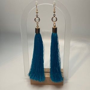 Tassel rhinestone pierced earrings